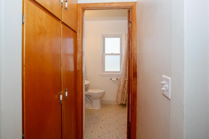 120 Washington St., Cedarville, Illinois 61013, 3 Bedrooms Bedrooms, ,2 BathroomsBathrooms,House,For Sale,Washington St.,202601626