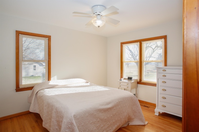 120 Washington St., Cedarville, Illinois 61013, 3 Bedrooms Bedrooms, ,2 BathroomsBathrooms,House,For Sale,Washington St.,202601626