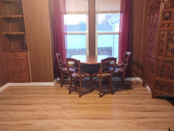 615 Park, WARREN, Illinois 61087, 3 Bedrooms Bedrooms, ,1 BathroomBathrooms,House,For Sale,Park,202601628