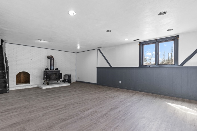 7010 PRAIRIE HILL, SOUTH BELOIT, Illinois 61080, 4 Bedrooms Bedrooms, ,2 BathroomsBathrooms,House,For Sale,PRAIRIE HILL,202601629