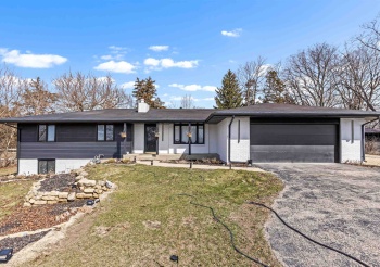 7010 PRAIRIE HILL, SOUTH BELOIT, Illinois 61080, 4 Bedrooms Bedrooms, ,2 BathroomsBathrooms,House,For Sale,PRAIRIE HILL,202601629