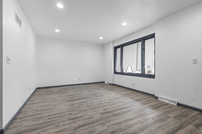 7010 PRAIRIE HILL, SOUTH BELOIT, Illinois 61080, 4 Bedrooms Bedrooms, ,2 BathroomsBathrooms,House,For Sale,PRAIRIE HILL,202601629