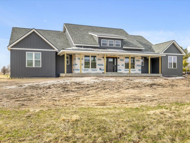 13150 Newbury, CALEDONIA, Illinois 61011, 4 Bedrooms Bedrooms, ,3 BathroomsBathrooms,House,For Sale,Newbury,202601631