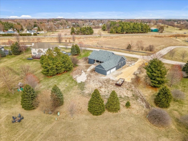 13150 Newbury, CALEDONIA, Illinois 61011, 4 Bedrooms Bedrooms, ,3 BathroomsBathrooms,House,For Sale,Newbury,202601631