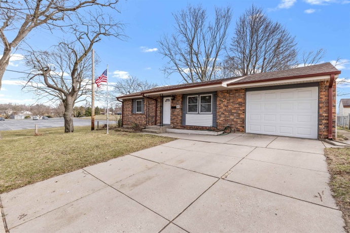 3009 Pleasant View, ROCKFORD, Illinois 61108, 2 Bedrooms Bedrooms, ,2 BathroomsBathrooms,House,For Sale,Pleasant View,202601633