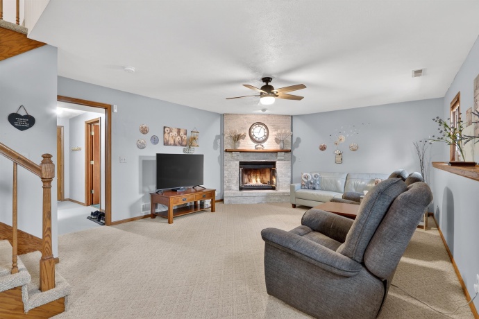 4015 Kindlewood, CHERRY VALLEY, Illinois 61016, 4 Bedrooms Bedrooms, ,2 BathroomsBathrooms,House,For Sale,Kindlewood,202601449