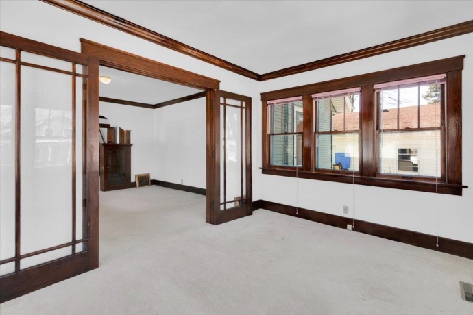 306 Madison, BELVIDERE, Illinois 61008, 3 Bedrooms Bedrooms, ,2 BathroomsBathrooms,House,For Sale,Madison,202601636