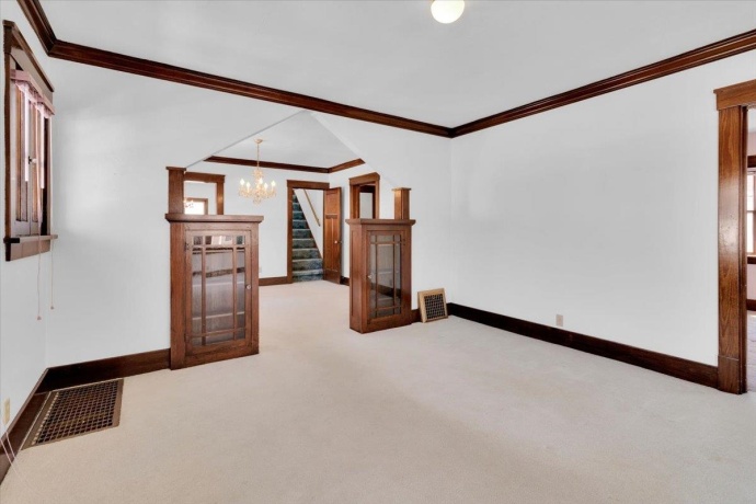 306 Madison, BELVIDERE, Illinois 61008, 3 Bedrooms Bedrooms, ,2 BathroomsBathrooms,House,For Sale,Madison,202601636