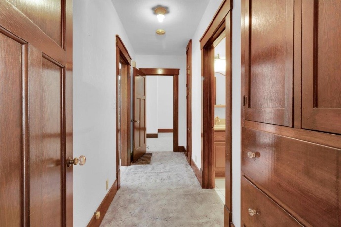 306 Madison, BELVIDERE, Illinois 61008, 3 Bedrooms Bedrooms, ,2 BathroomsBathrooms,House,For Sale,Madison,202601636