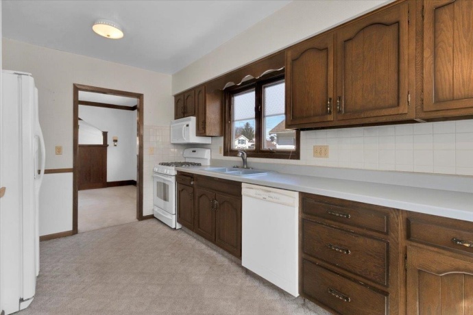 306 Madison, BELVIDERE, Illinois 61008, 3 Bedrooms Bedrooms, ,2 BathroomsBathrooms,House,For Sale,Madison,202601636