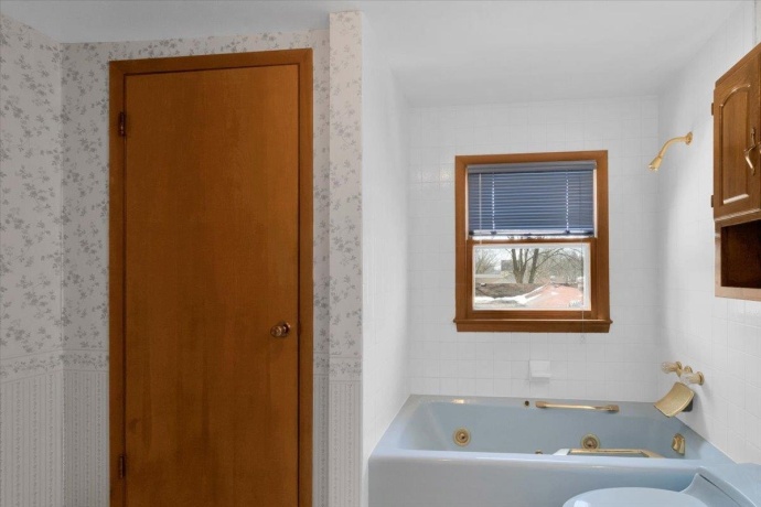 306 Madison, BELVIDERE, Illinois 61008, 3 Bedrooms Bedrooms, ,2 BathroomsBathrooms,House,For Sale,Madison,202601636