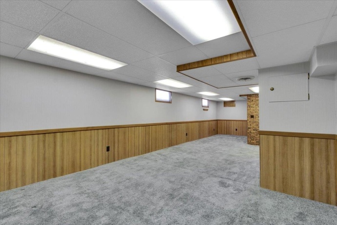 306 Madison, BELVIDERE, Illinois 61008, 3 Bedrooms Bedrooms, ,2 BathroomsBathrooms,House,For Sale,Madison,202601636