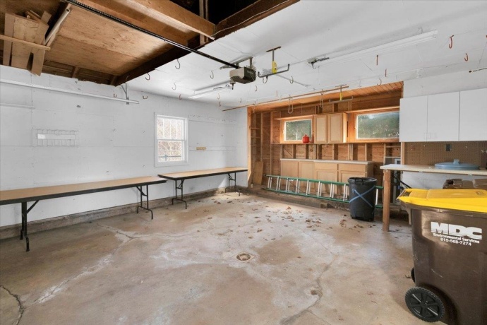 306 Madison, BELVIDERE, Illinois 61008, 3 Bedrooms Bedrooms, ,2 BathroomsBathrooms,House,For Sale,Madison,202601636