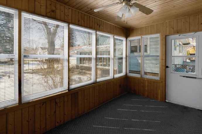 306 Madison, BELVIDERE, Illinois 61008, 3 Bedrooms Bedrooms, ,2 BathroomsBathrooms,House,For Sale,Madison,202601636