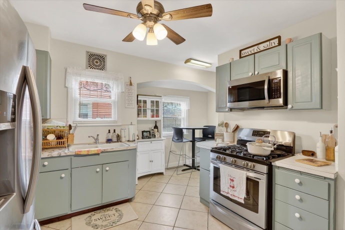 1704 22nd, ROCKFORD, Illinois 61108, 4 Bedrooms Bedrooms, ,1 BathroomBathrooms,House,For Sale,22nd,202601637