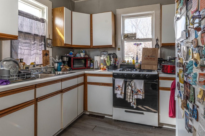 1328 Revell, ROCKFORD, Illinois 61107, 2 Bedrooms Bedrooms, ,1 BathroomBathrooms,House,For Sale,Revell,202601639