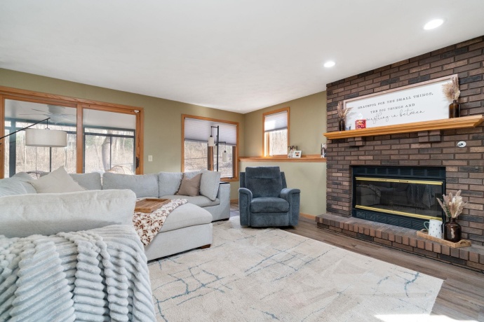 5115 Hamlet, BYRON, Illinois 61010, 4 Bedrooms Bedrooms, ,3 BathroomsBathrooms,House,For Sale,Hamlet,202601641