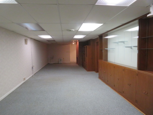 1541 LA CRESTA, FREEPORT, Illinois 61032, 3 Bedrooms Bedrooms, ,1 BathroomBathrooms,House,For Sale,LA CRESTA,202601642