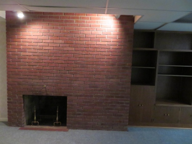 1541 LA CRESTA, FREEPORT, Illinois 61032, 3 Bedrooms Bedrooms, ,1 BathroomBathrooms,House,For Sale,LA CRESTA,202601642