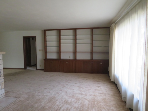 1541 LA CRESTA, FREEPORT, Illinois 61032, 3 Bedrooms Bedrooms, ,1 BathroomBathrooms,House,For Sale,LA CRESTA,202601642