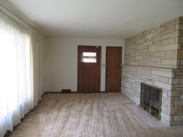 1541 LA CRESTA, FREEPORT, Illinois 61032, 3 Bedrooms Bedrooms, ,1 BathroomBathrooms,House,For Sale,LA CRESTA,202601642