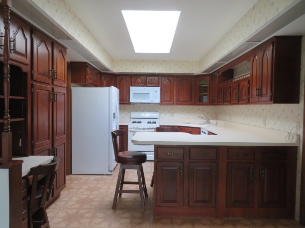 1541 LA CRESTA, FREEPORT, Illinois 61032, 3 Bedrooms Bedrooms, ,1 BathroomBathrooms,House,For Sale,LA CRESTA,202601642