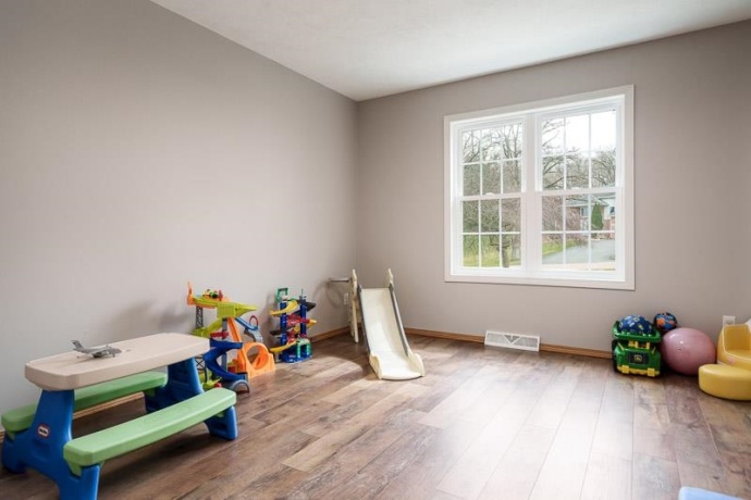 12192 Carberry, ROSCOE, Illinois 61073, 4 Bedrooms Bedrooms, ,4 BathroomsBathrooms,House,For Sale,Carberry,202601645