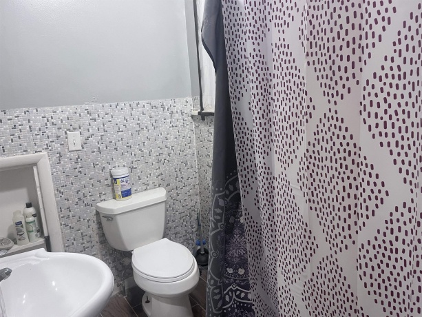 417 9th, ROCKFORD, Illinois 61104, ,2 Units,For Sale,9th,202507115