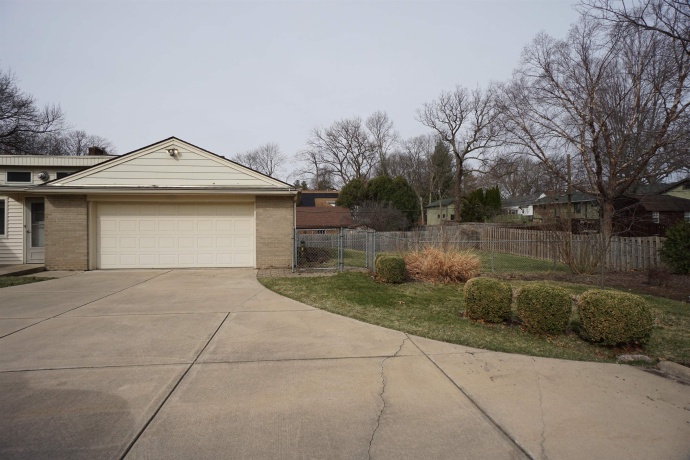 2202 PRINCETON, ROCKFORD, Illinois 61107, 2 Bedrooms Bedrooms, ,2 BathroomsBathrooms,House,For Sale,PRINCETON,202601648