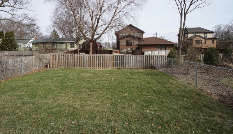 2202 PRINCETON, ROCKFORD, Illinois 61107, 2 Bedrooms Bedrooms, ,2 BathroomsBathrooms,House,For Sale,PRINCETON,202601648