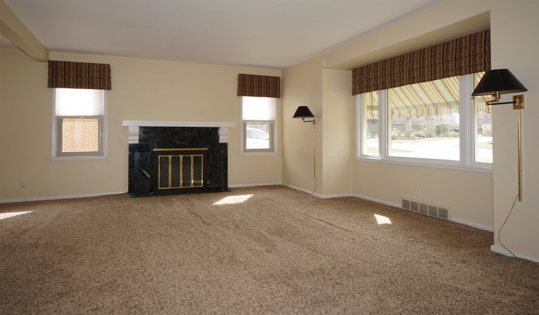 2202 PRINCETON, ROCKFORD, Illinois 61107, 2 Bedrooms Bedrooms, ,2 BathroomsBathrooms,House,For Sale,PRINCETON,202601648