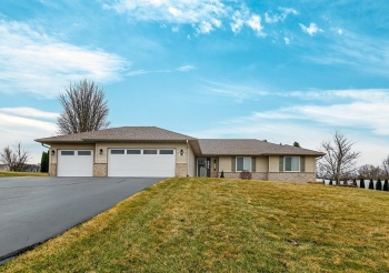 6302 Winchester, ROCKFORD, Illinois 61109, 4 Bedrooms Bedrooms, ,3 BathroomsBathrooms,House,For Sale,Winchester,202601649