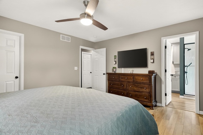 6302 Winchester, ROCKFORD, Illinois 61109, 4 Bedrooms Bedrooms, ,3 BathroomsBathrooms,House,For Sale,Winchester,202601649