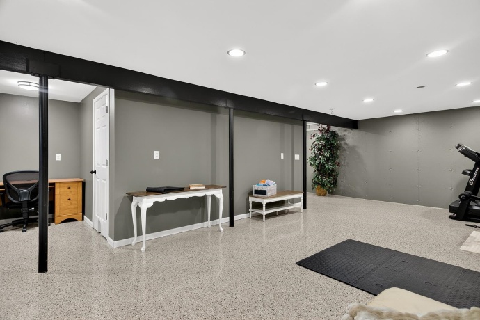 6302 Winchester, ROCKFORD, Illinois 61109, 4 Bedrooms Bedrooms, ,3 BathroomsBathrooms,House,For Sale,Winchester,202601649