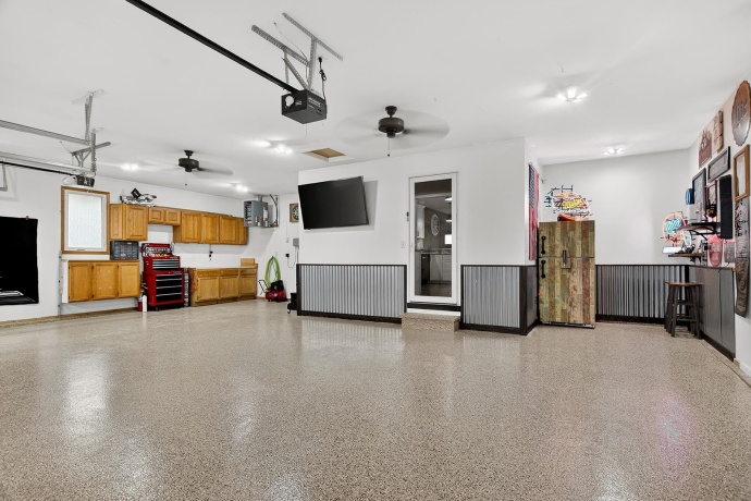 6302 Winchester, ROCKFORD, Illinois 61109, 4 Bedrooms Bedrooms, ,3 BathroomsBathrooms,House,For Sale,Winchester,202601649