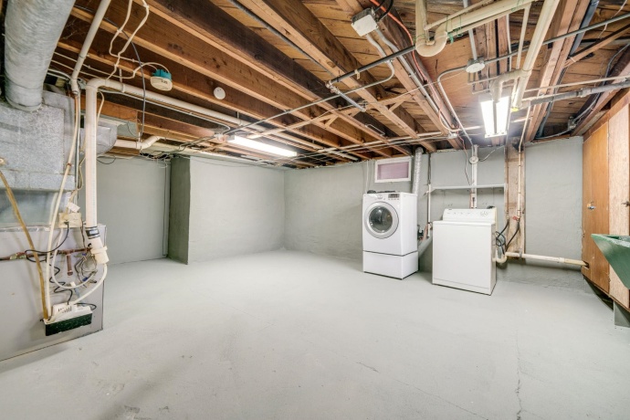 1208 Whitney, BELVIDERE, Illinois 61008, 2 Bedrooms Bedrooms, ,1 BathroomBathrooms,House,For Sale,Whitney,202601651