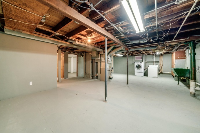 1208 Whitney, BELVIDERE, Illinois 61008, 2 Bedrooms Bedrooms, ,1 BathroomBathrooms,House,For Sale,Whitney,202601651