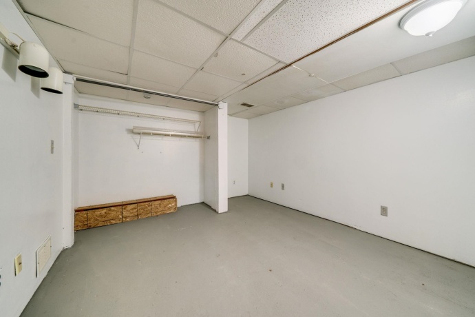 1208 Whitney, BELVIDERE, Illinois 61008, 2 Bedrooms Bedrooms, ,1 BathroomBathrooms,House,For Sale,Whitney,202601651