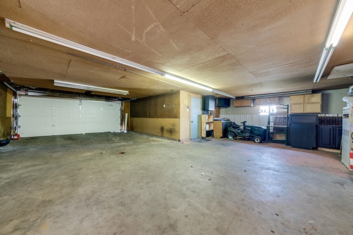 1208 Whitney, BELVIDERE, Illinois 61008, 2 Bedrooms Bedrooms, ,1 BathroomBathrooms,House,For Sale,Whitney,202601651