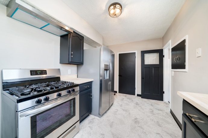 1208 Whitney, BELVIDERE, Illinois 61008, 2 Bedrooms Bedrooms, ,1 BathroomBathrooms,House,For Sale,Whitney,202601651