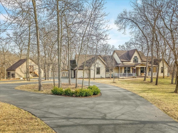 24-114 Lake Carroll, LAKE CARROLL, Illinois 61046, 6 Bedrooms Bedrooms, ,4 BathroomsBathrooms,House,For Sale,Lake Carroll,202601655