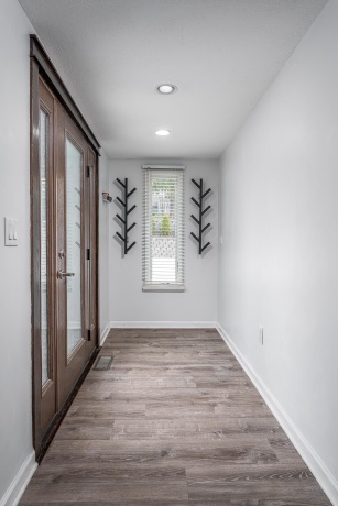 3215 GARFIELD, CLINTON, Iowa 52732, 2 Bedrooms Bedrooms, ,2 BathroomsBathrooms,House,For Sale,GARFIELD,202601658