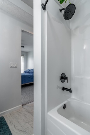 3215 GARFIELD, CLINTON, Iowa 52732, 2 Bedrooms Bedrooms, ,2 BathroomsBathrooms,House,For Sale,GARFIELD,202601658