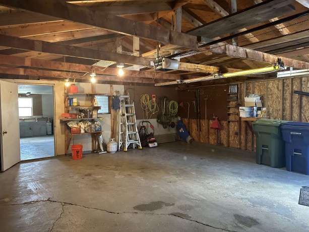 3215 GARFIELD, CLINTON, Iowa 52732, 2 Bedrooms Bedrooms, ,2 BathroomsBathrooms,House,For Sale,GARFIELD,202601658