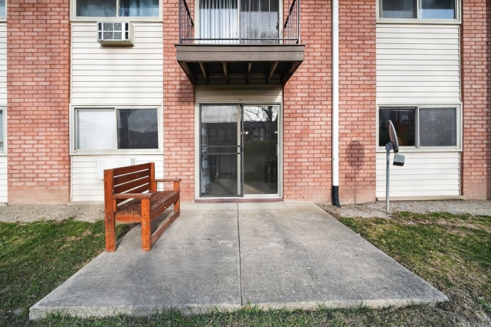 706 Marilyn Unit 107, GLENDALE HEIGHTS, Illinois 60139, 1 Bedroom Bedrooms, ,1 BathroomBathrooms,Condominium,For Sale,Marilyn Unit 107,202601659