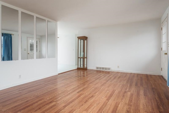 1231 VAN STONE, MACHESNEY PARK, Illinois 61115, 3 Bedrooms Bedrooms, ,1 BathroomBathrooms,House,For Sale,VAN STONE,202601241