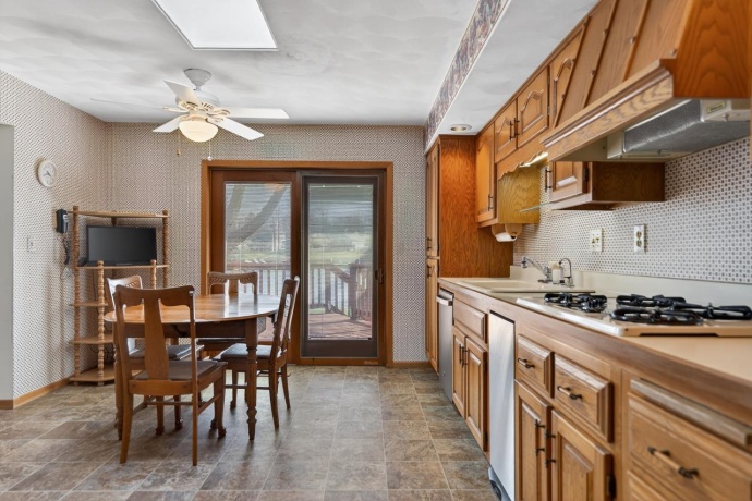 227 Lake Summerset, LAKE SUMMERSET, Illinois 61019, 3 Bedrooms Bedrooms, ,2 BathroomsBathrooms,House,For Sale,Lake Summerset,202601662