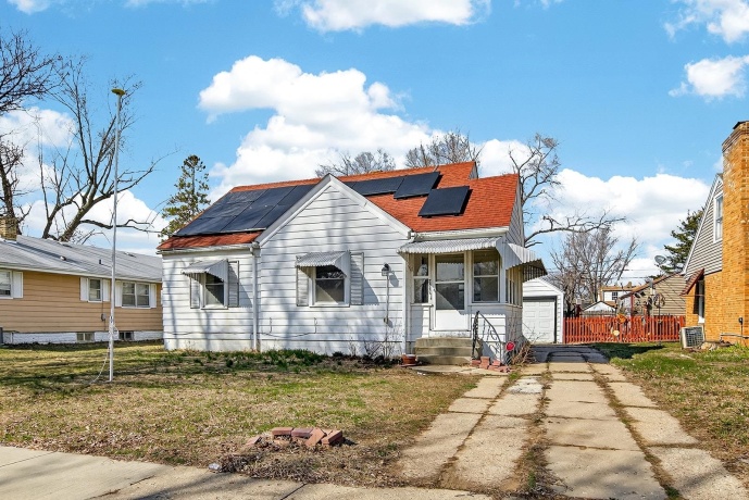 2823 Ridgeway, ROCKFORD, Illinois 61101, 2 Bedrooms Bedrooms, ,1 BathroomBathrooms,House,For Sale,Ridgeway,202601663