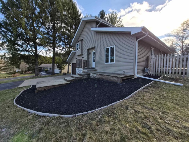 13439 Parkcrest, ROSCOE, Illinois 61073, 3 Bedrooms Bedrooms, ,2 BathroomsBathrooms,House,For Sale,Parkcrest,202601665