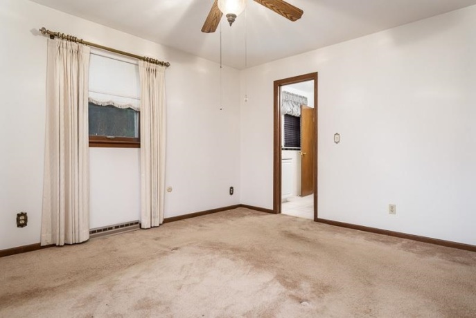 1110 Roxbury, ROCKFORD, Illinois 61107, 3 Bedrooms Bedrooms, ,2 BathroomsBathrooms,House,For Sale,Roxbury,202601667